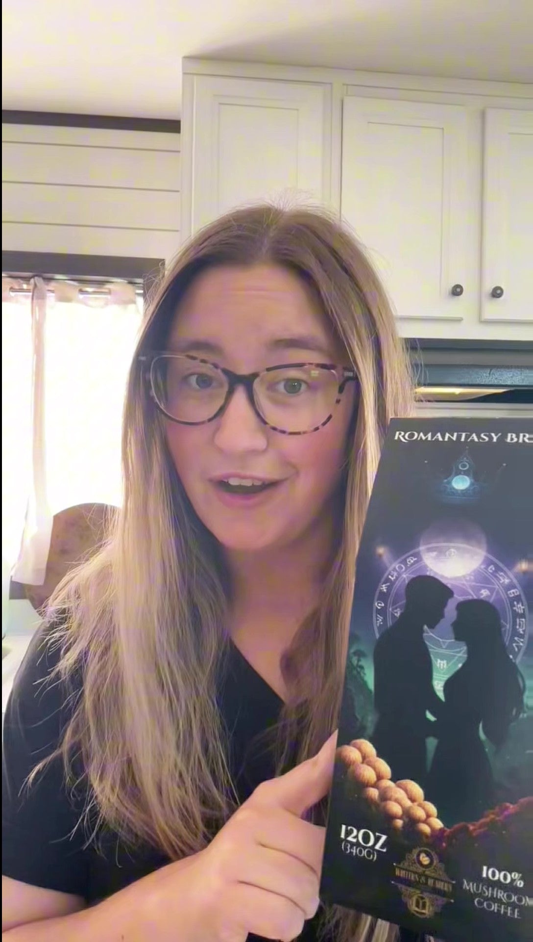 What is Writers & Readers Romantasy Mushroom coffee